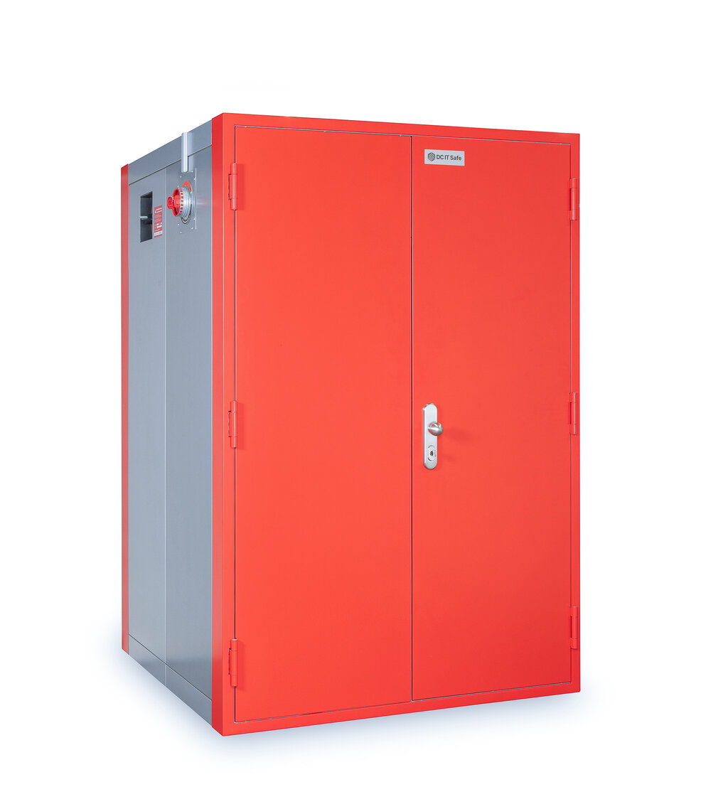 DC IT Safe Türen closed, front view