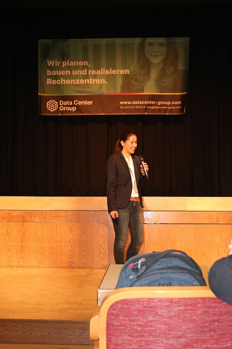 Kim Blecker, Head of human ressources and law of Data Center Group beim Kick-off 2023