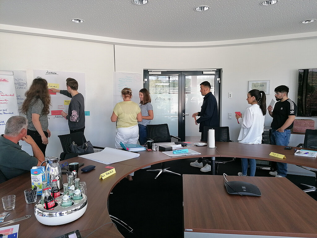 Menschen auf einem Seminar auf der Arbeit