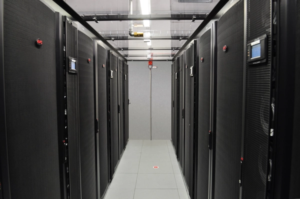 Server aisle with data centers on the left and right