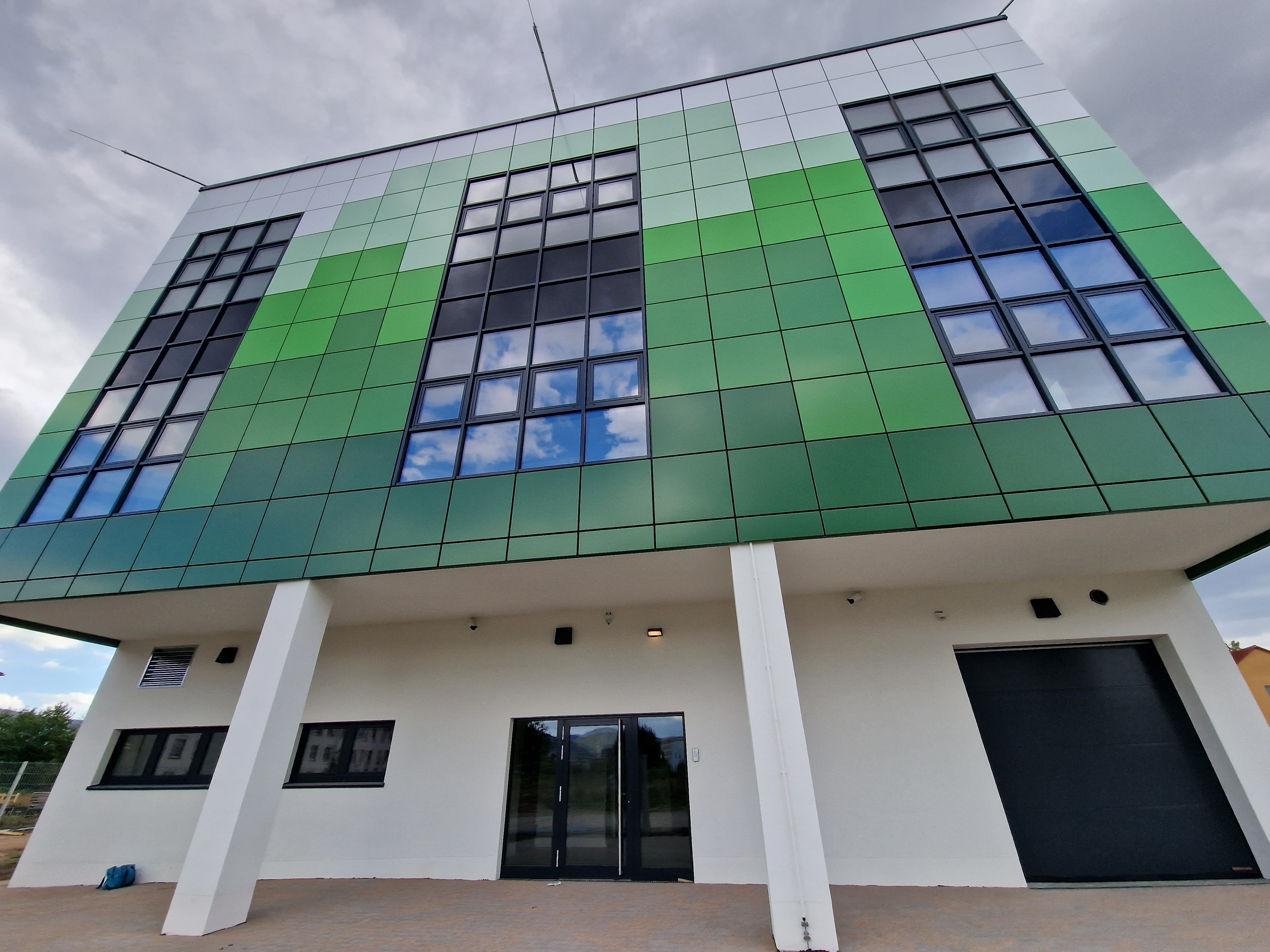 Front of nexspace data center from below, landscape