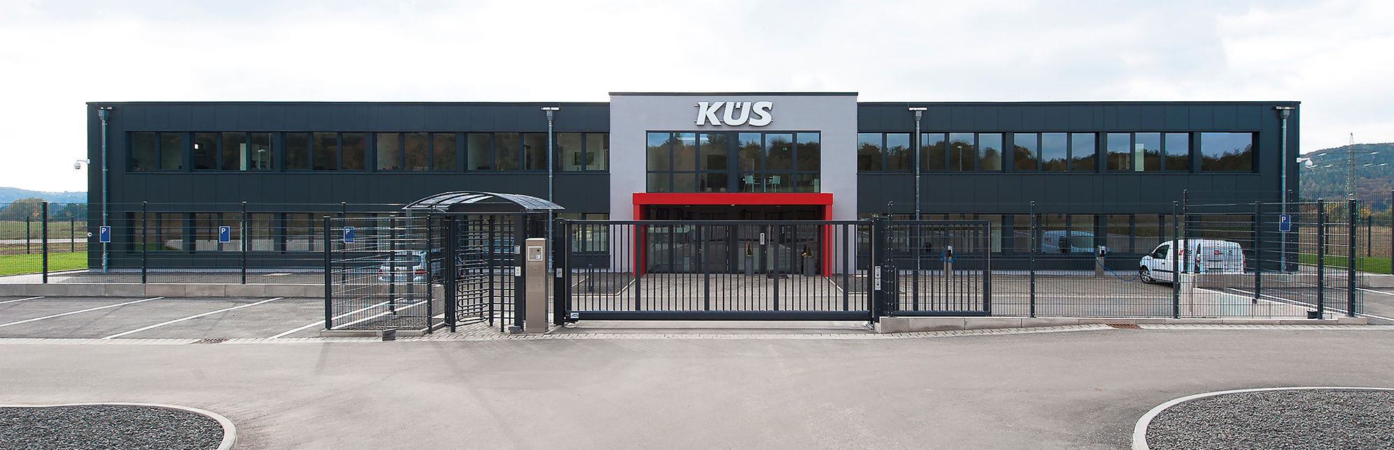 KÜS building from outside